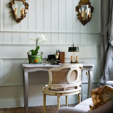 Exclusive Bonifacius Bed and Breakfast