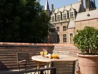 Exclusive Bonifacius Bed and Breakfast