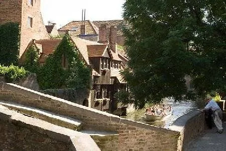 Exclusive Bonifacius 4* Brugge