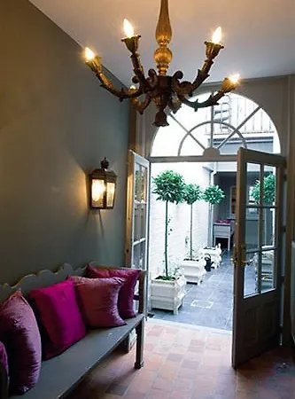 Exclusive Bonifacius Bed and Breakfast