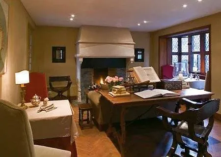 Exclusive Bonifacius Oda ve Kahvaltı 4*